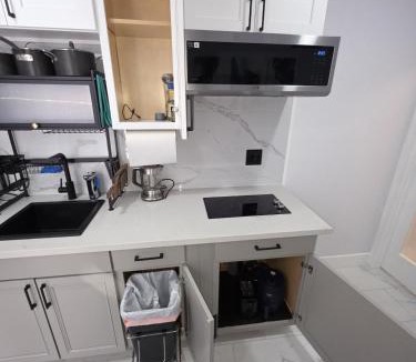 Charleston Estates Apartment | Confort, Location and a Fair price, ALL IN ONE PLACE