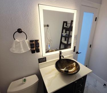 Charleston Estates Apartment | Confort, Location and a Fair price, ALL IN ONE PLACE