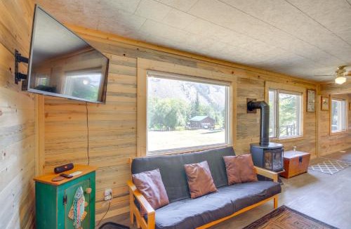 McLeod House | Contact Mountain Hideaway w/Views & Porches!