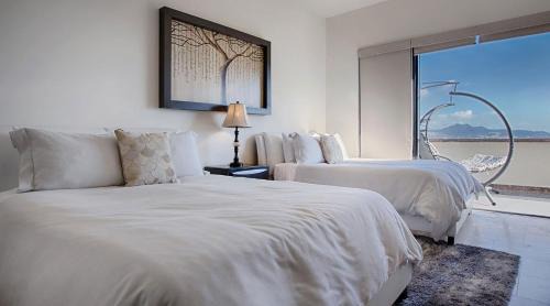 Pedregal Villa | Contemporary Villa with Butler, BIG Marina & Ocean Views Walking Distance to Downtown