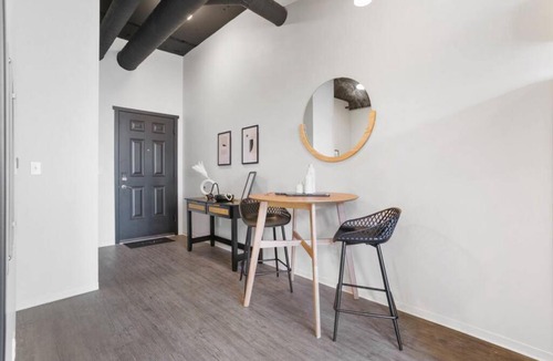 Downtown Spokane Apartment | Convenient Downtown Loft WiFi and Elevator