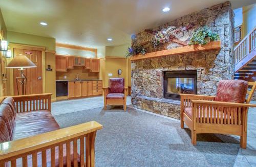 Copper Mountain Village Apartment | Copper Mountain Ski Hideaway