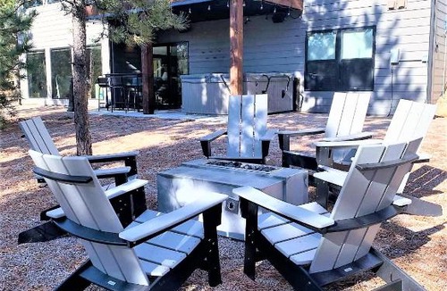 Lead House | Copper Skies Lodge at Powder House Pass