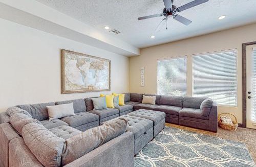 Washington House | Coral Ridge Retreat