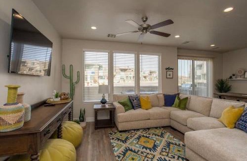 Washington House | Corner Casita Spacious 6 bedroom private bathrooms