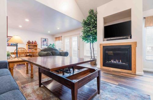 Cottonwood Heights House | Cottonwood Canyon Basecamp Retreat - 5 Bathrooms
