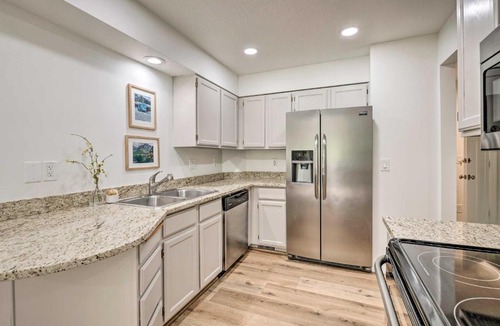 Cottonwood Heights House | Cottonwood Heights Escape: Near Hiking & Skiing