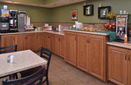 South Sioux City Hotel | Cottonwood Inn and Conference Center