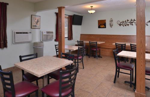 South Sioux City Hotel | Cottonwood Inn and Conference Center