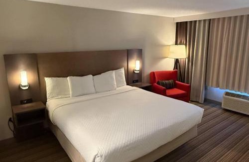 Mason City Hotel | Country Inn & Suites by Radisson, Mason City, IA