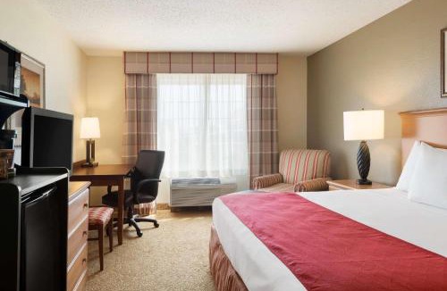 Davenport Hotel | Country Inn & Suites by Radisson, Davenport - Quad Cities