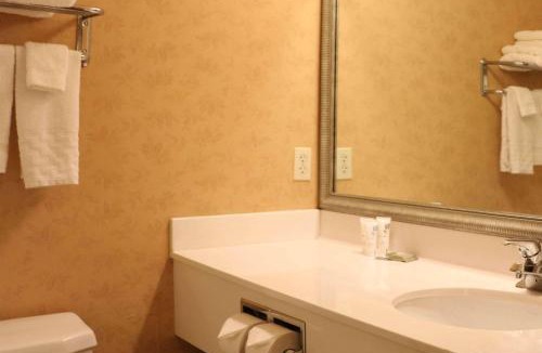 Lincoln Hotel | Country Inn & Suites by Radisson, Lincoln North Hotel and Conference Center, NE