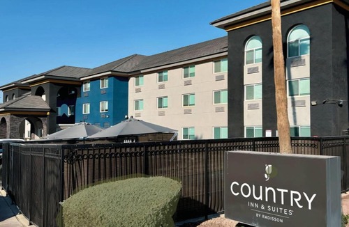 South Mountain Hotel | Country Inn & Suites by Radisson, Phoenix Airport, AZ