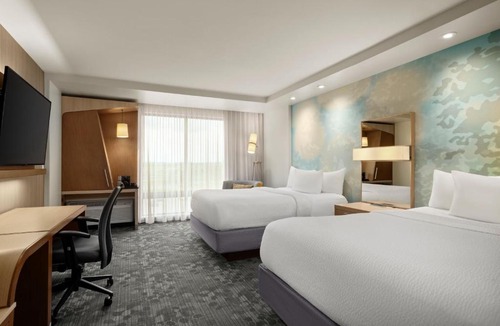 Council Bluffs Hotel | Courtyard by Marriott Omaha East/Council Bluffs, IA