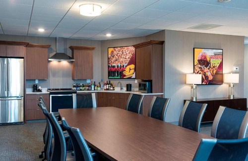Mount Pleasant Hotel | Courtyard by Marriott Mt. Pleasant at Central Michigan University