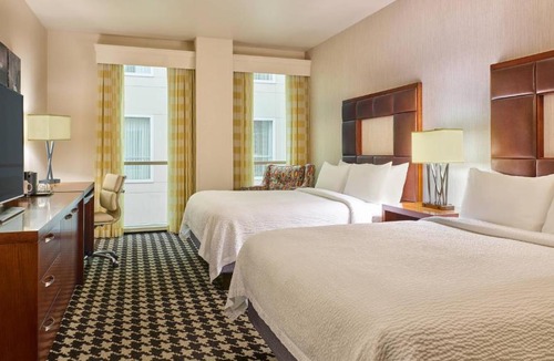 Downtown Denver Hotel | Courtyard by Marriott Denver Downtown
