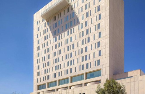 Leon Hotel | Courtyard by Marriott Leon at The Poliforum