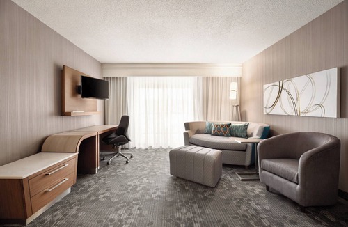 Southwest Topeka Hotel | Courtyard by Marriott Topeka