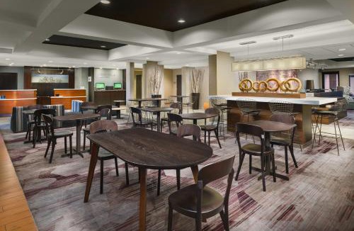 Bloomingdale Hotel | Courtyard by Marriott Chicago Bloomingdale