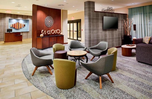 Lindenwald Hotel | Courtyard Hamilton