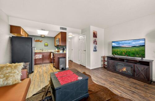 Oak Creek Apartment | Cowboy Hideout