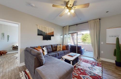 Camelback East House | Cowboy Quarters