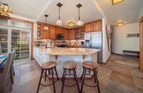 Fraser House | Cozens Pointe Building I Unit I201 by Stay Winter Park