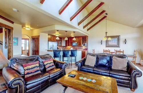 Fraser House | Cozens Pointe Circle