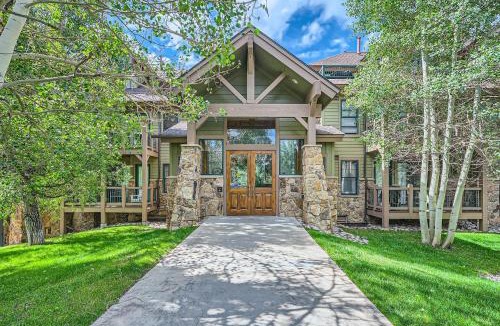 The Highlands House | Cozy 1BR Near Trails with Shuttle to Slopes and Town