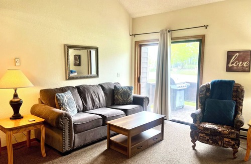 Red Lodge Condo | Cozy 2 Bed, 2 Bath Condo on Golf Course with Hot tub, Sauna & Pool!