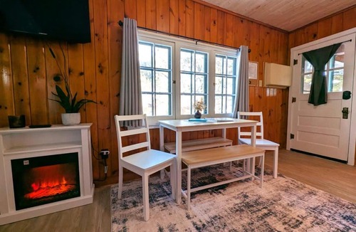 Park Rapids House | Cozy 2BR 1BA Cabin #6 Riverside Point Resort