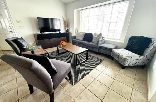 Provinces Master Community House | Cozy 3 Bedrooms Town home in Chandler with community pool