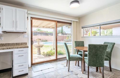 Tucson House | Cozy 3BR Home with Mtn Views & Pool Near Trails