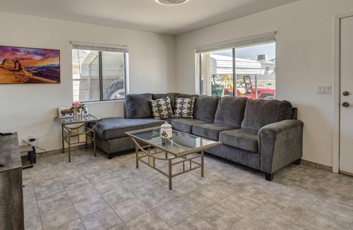 Lake Havasu City House | Cozy Arizona Getaway about 5 Mi to London Bridge!