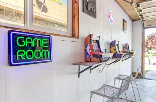 West Bench House | Cozy Boise Home with Private Yard and Game Room