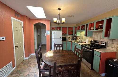 Oak Creek Bed & Breakfast | Cozy Cactus Inn