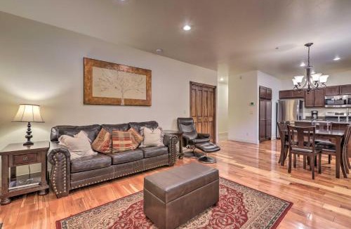 Glenwood Springs House | Cozy Central Glenwood Springs Condo w/2 Decks!