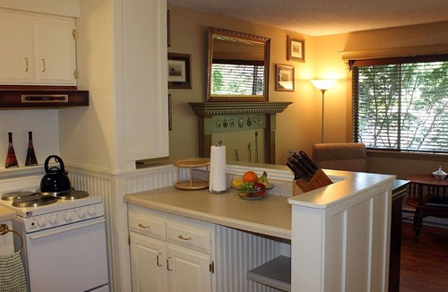 Happy Valley Apartment | Cozy, charming retreat close to WWU and Fairhaven
