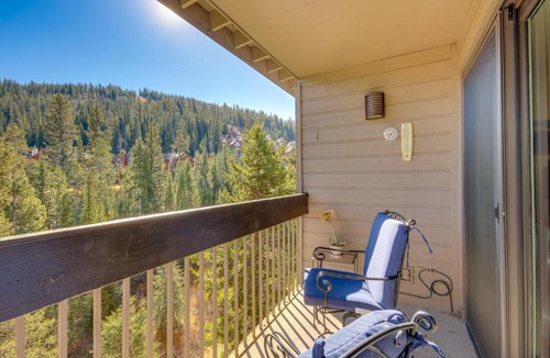 Big Sky House | Cozy Condo w/Balcony - Near Big Sky Resort!