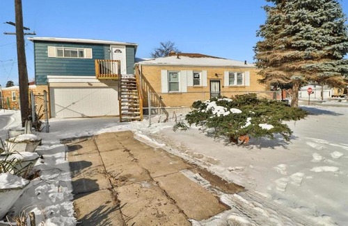 Gary House | Cozy Detached Suite Gary, IN