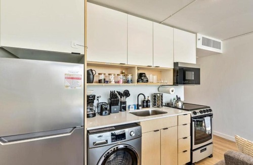 Downtown Salt Lake City Apartment | Cozy DT SLC Studio - 13th Floor Gym - Parking