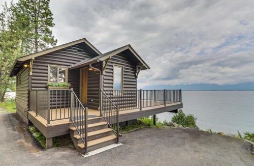 Lakeside Apartment | Cozy Flathead Lake Cabin w/Picturesque View
