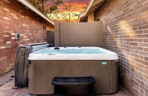 Lowe Estates House | Cozy Gilbert Escape with Hot Tub, BBQ & Fire Pit