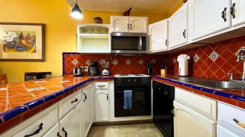 Bella Vista House | Cozy Ground Level Condo near Pool Pinacate 112