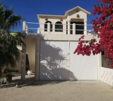Buenavista House | Cozy Home One Off the Beach
