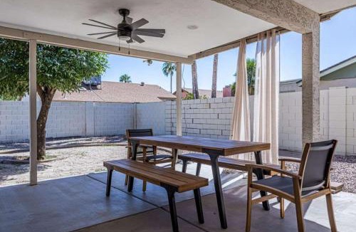 Deer Valley Estates Apartment | Cozy house with open backyard near hiking trails