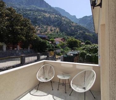 Kotor Apartment | Cozy Kotor apartment