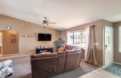 Lake Havasu City House | Cozy Lake Havasu City Home - Pool and Hot Tub