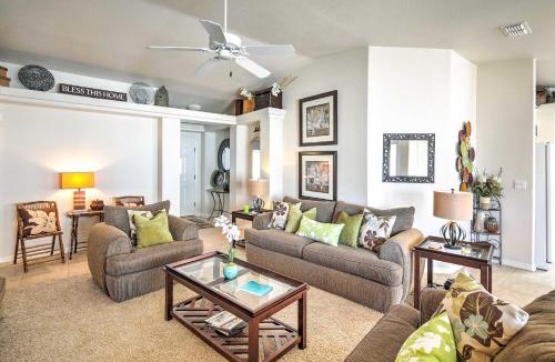 Lake Havasu City House | Cozy Lake Havasu City Retreat w/Deck & Pool Table