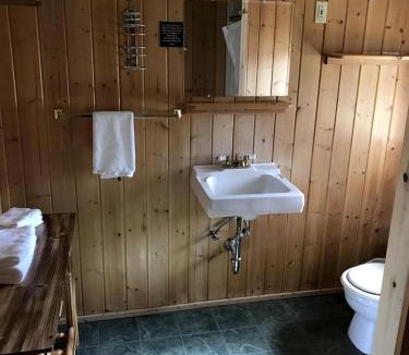 Ashton House | Cozy Log Cabin for a Romantic Couples Getaway in Ashton, Idaho